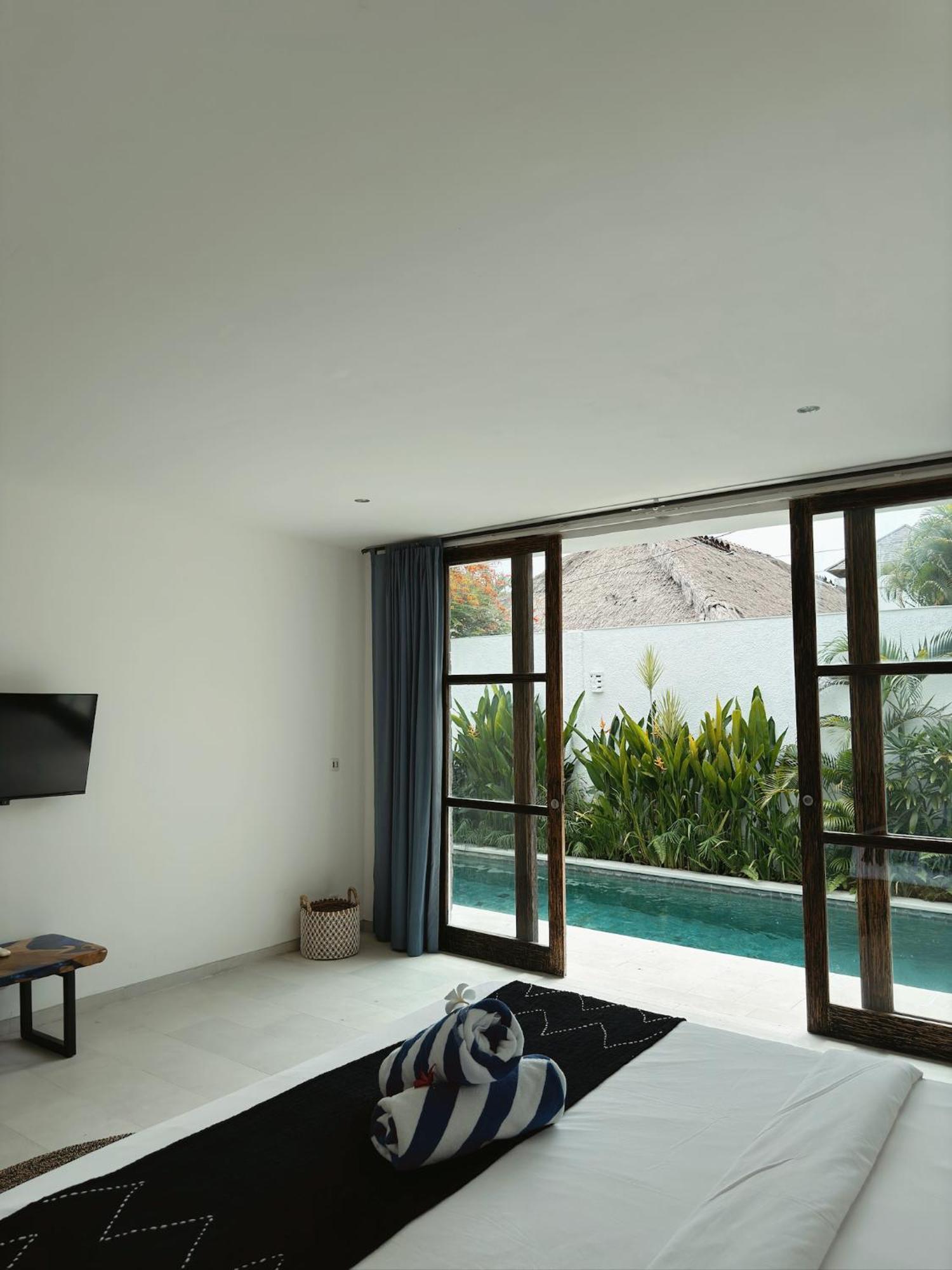 Aster Villa Seminyak Extérieur photo